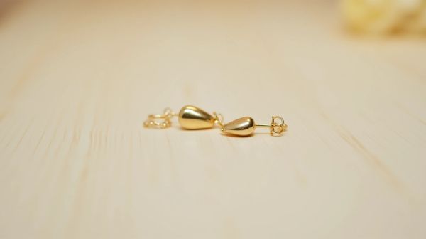 Choisir un piercing à l'oreille facile à entretenir